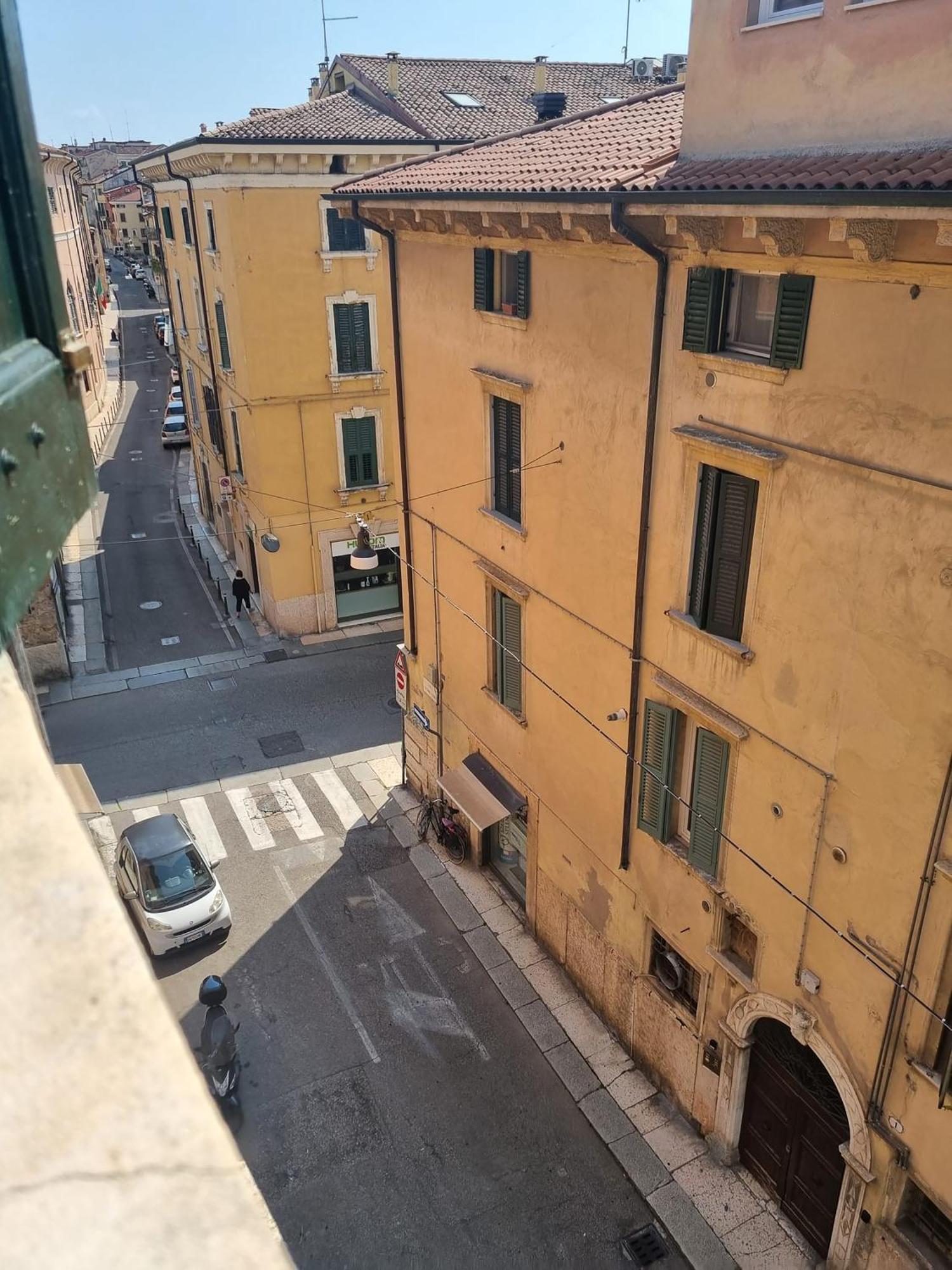 Fata Apartament Verona Centro — Photos 1